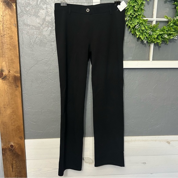 Betabrand black Two-Pocket DPYP Dress Pant Yoga Pant | Straight medium petite - Picture 2 of 8